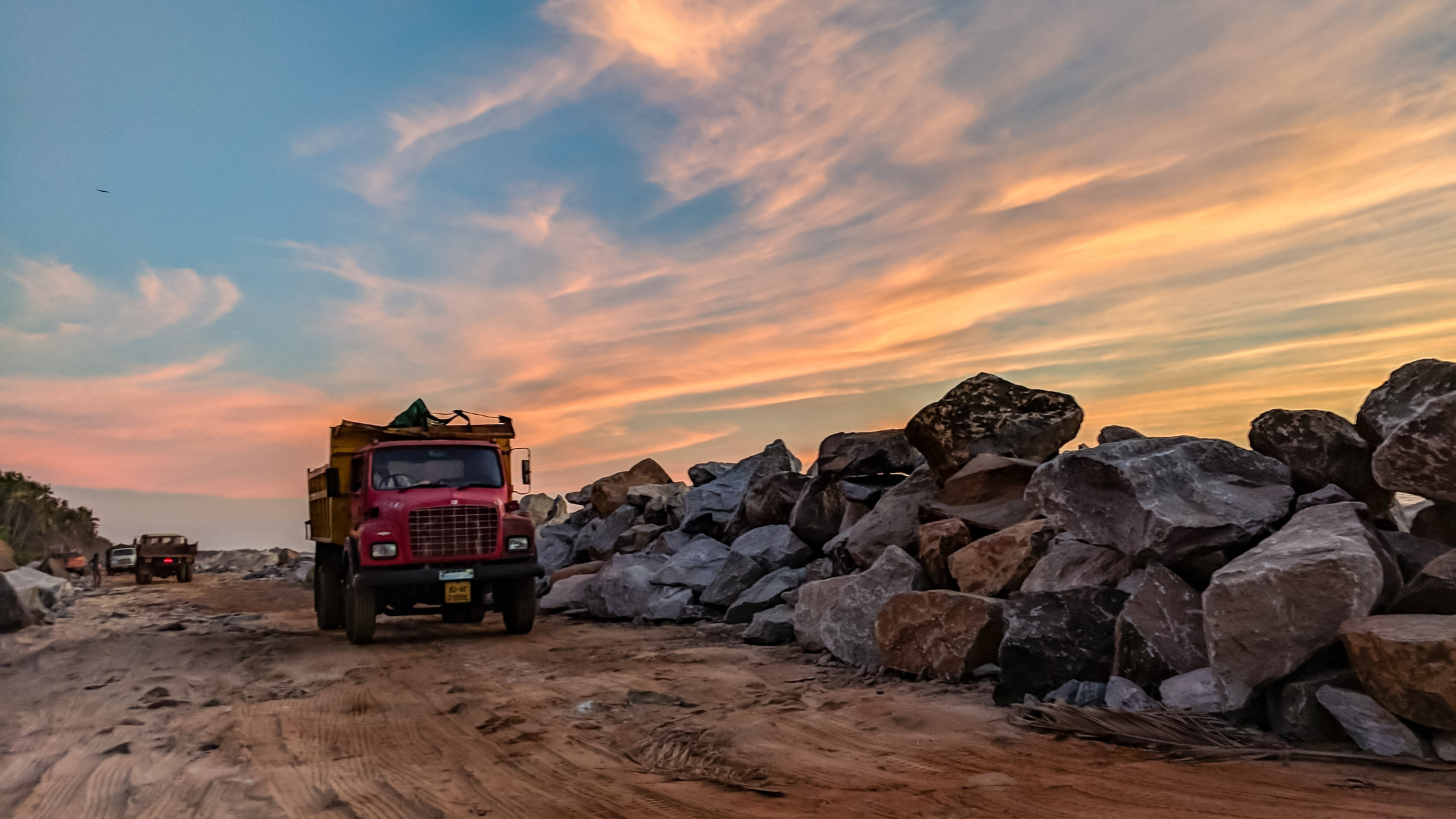 Streamlining Dispatch Operations: A Guide for Aggregate Hauling Companies to Optimize Operations, Billing, and Sales